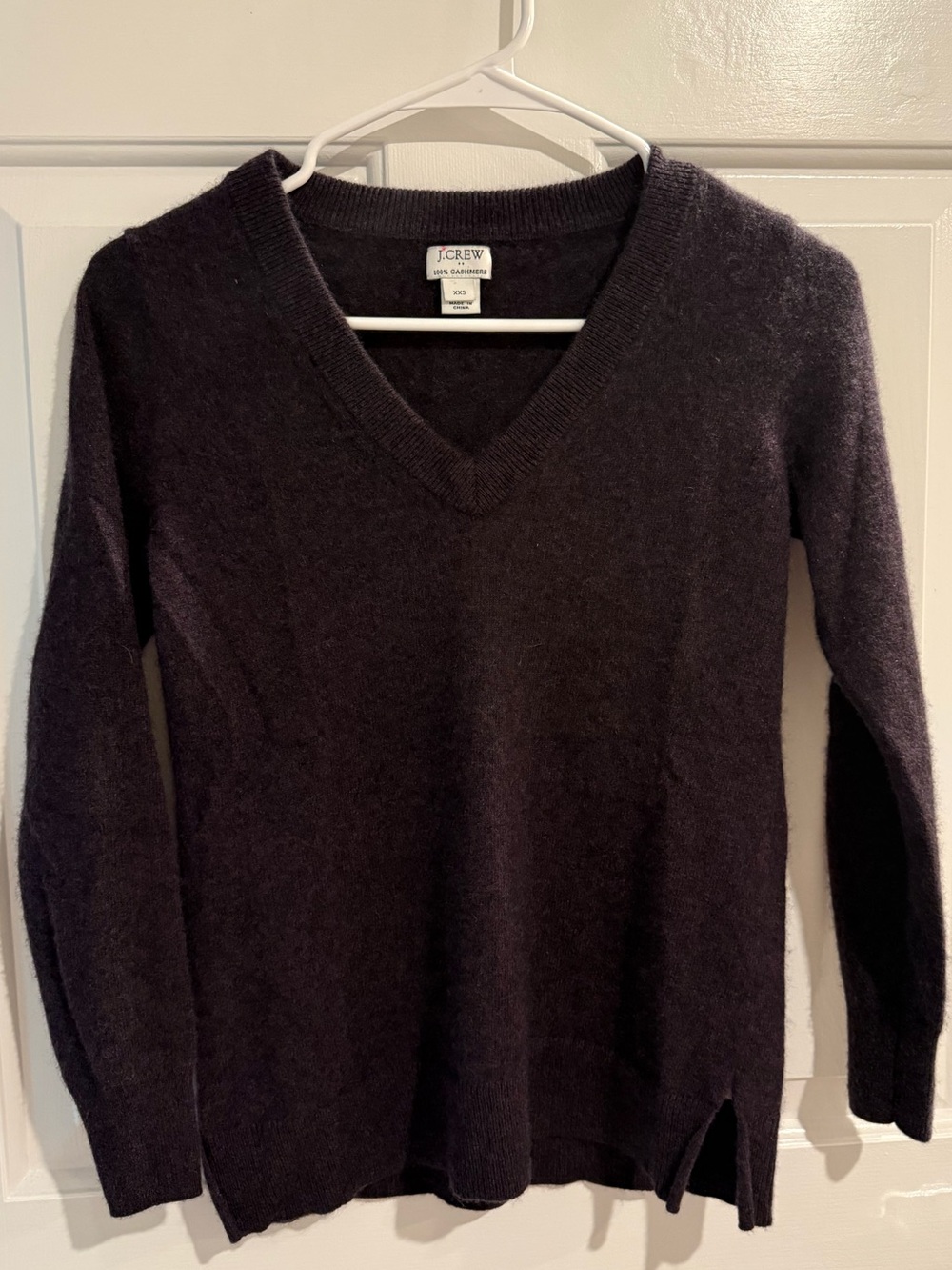 J. Crew Women's V-Neck Cashmere Sweater - Dark purple
